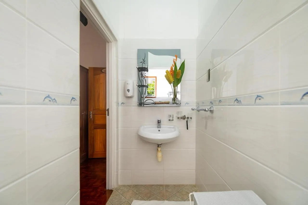 Janes' Serenity Guesthouse Anse a La Mouche Seychelles