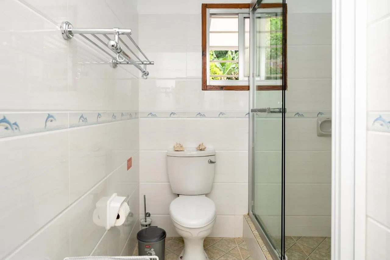 *** Guest house Janes' Serenity Guesthouse Anse a La Mouche Seychelles