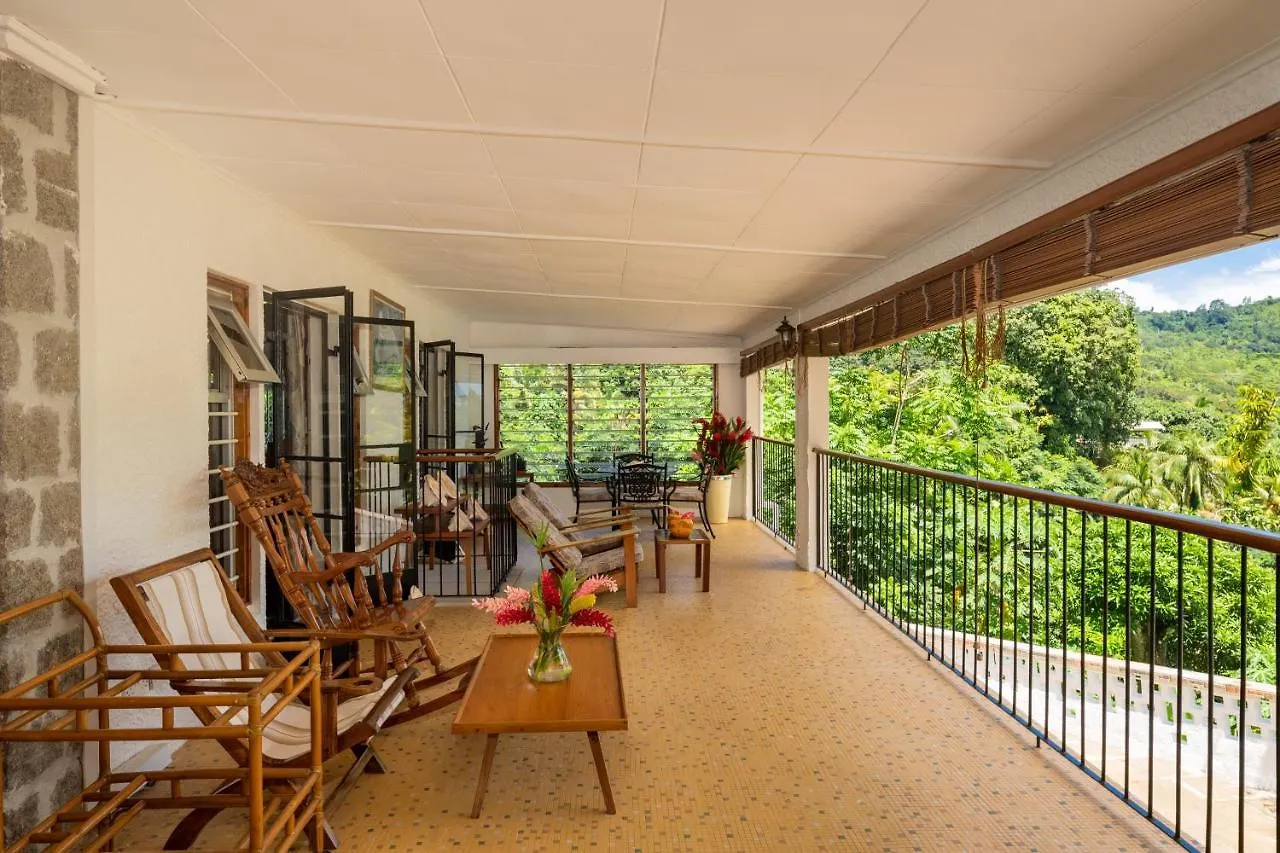 *** Guest house Janes' Serenity Guesthouse Anse a La Mouche Seychelles