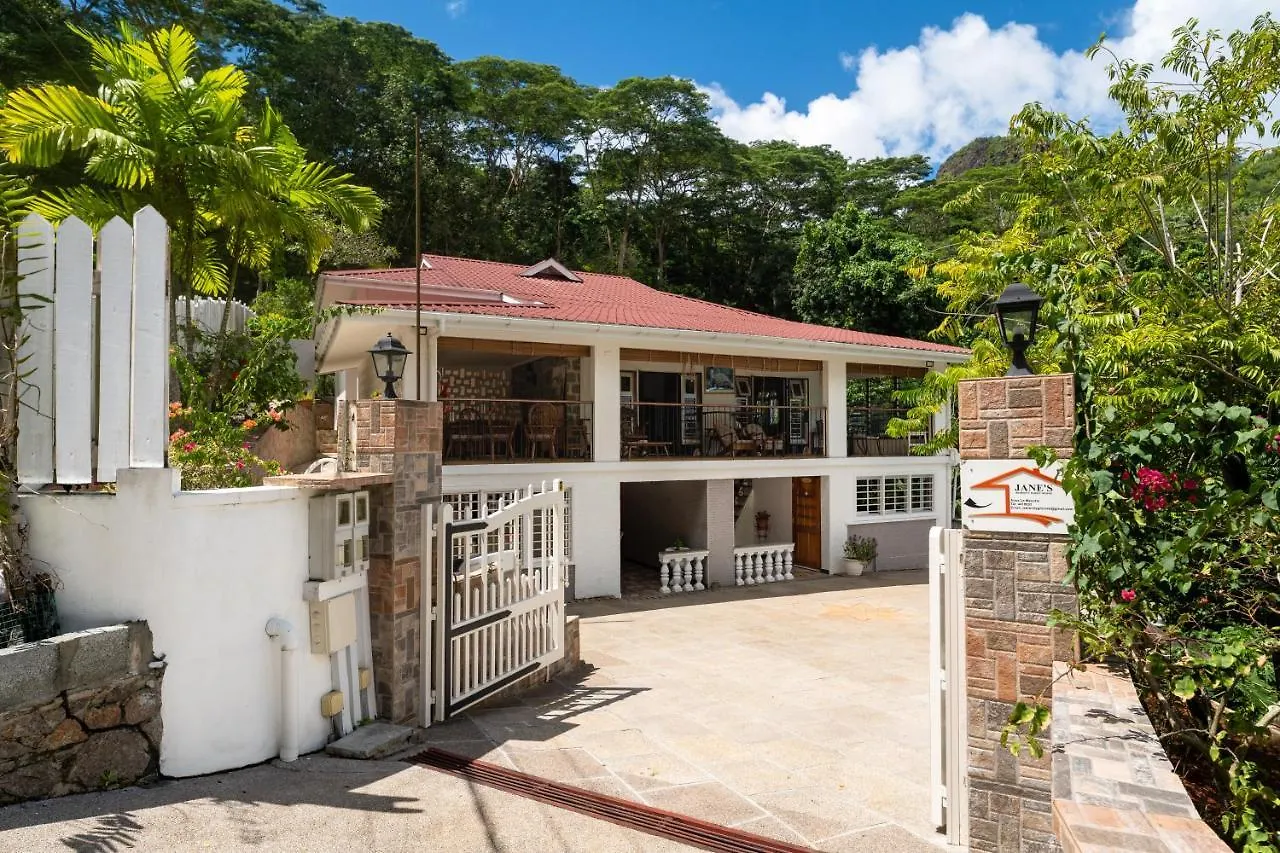 Janes' Serenity Guesthouse Anse a La Mouche
