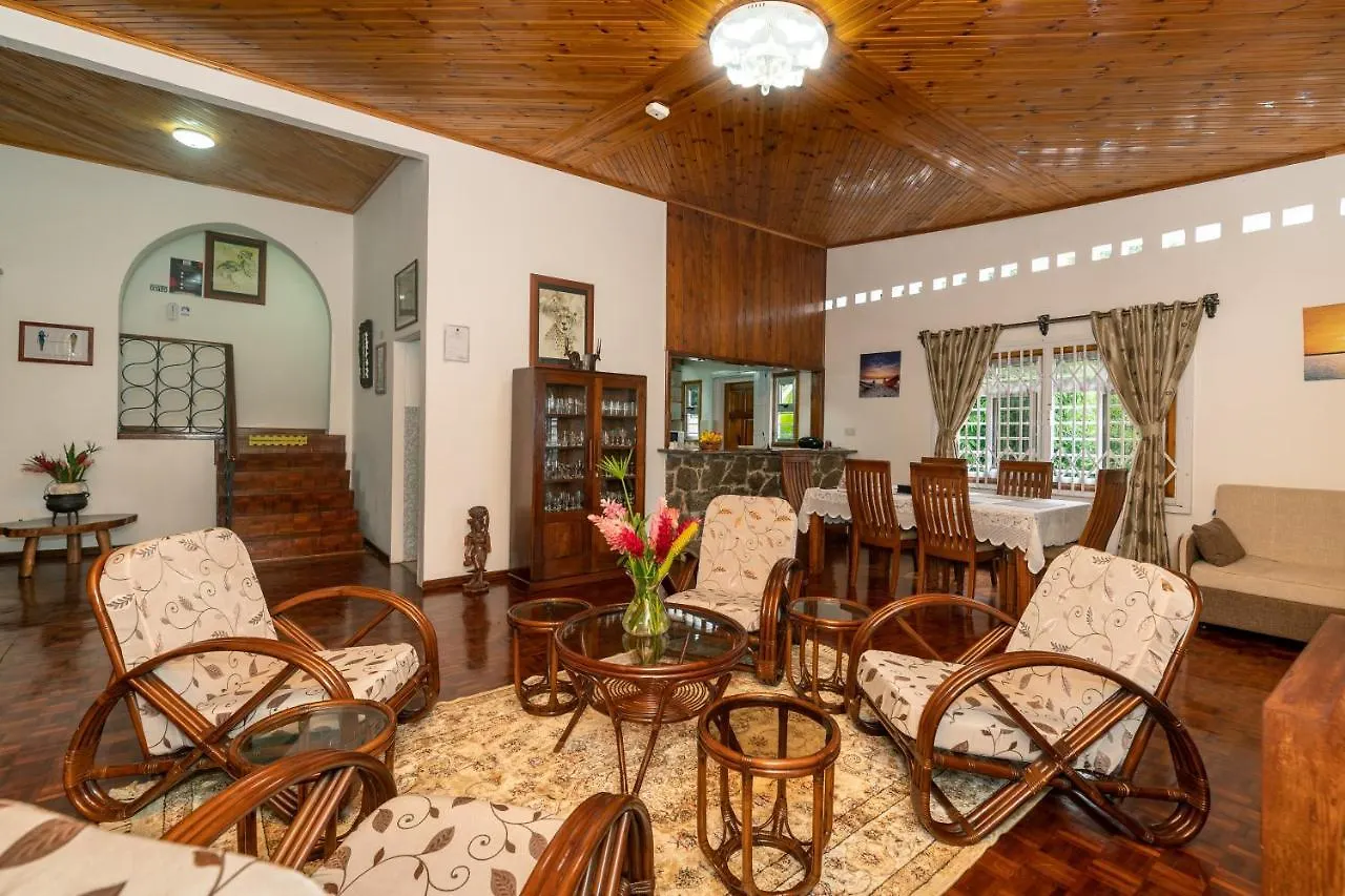 Janes' Serenity Guesthouse Anse a La Mouche