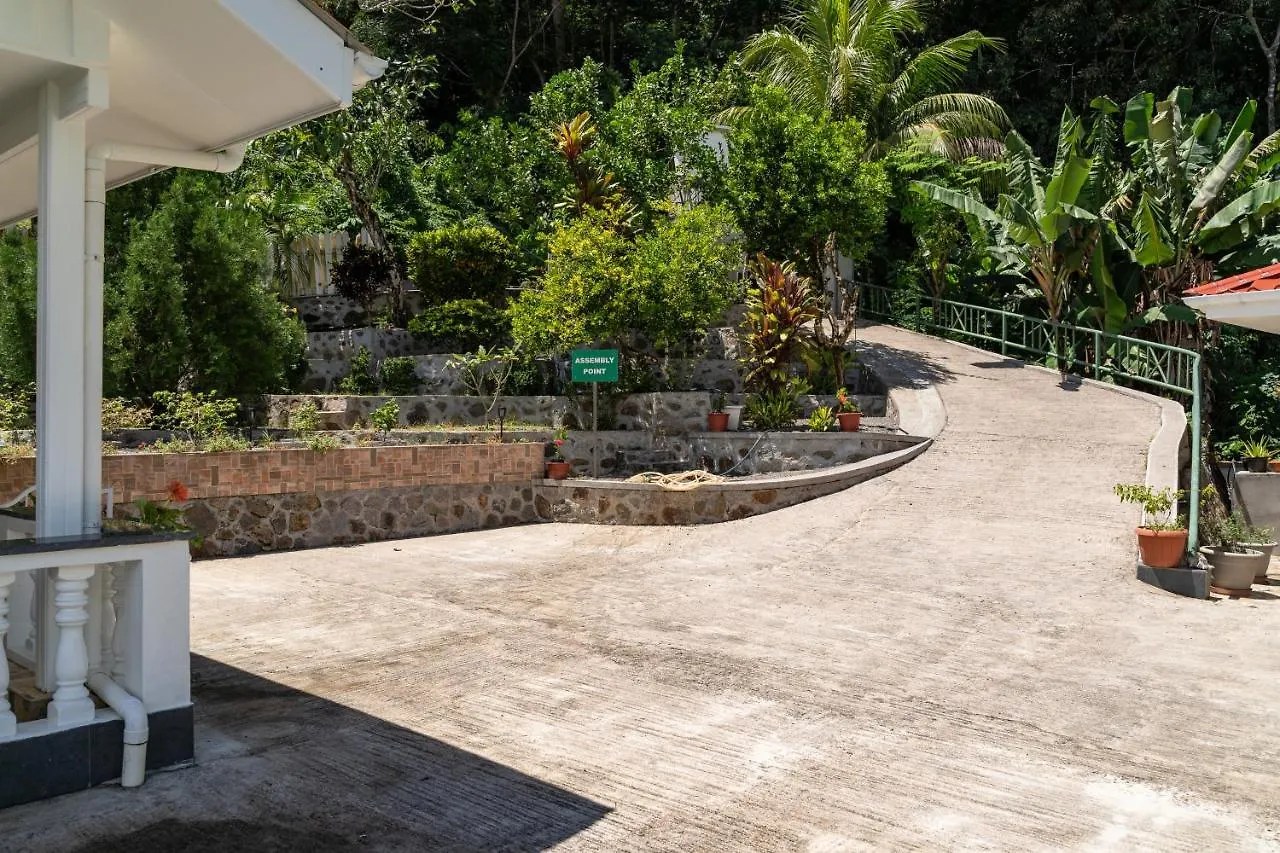 Janes' Serenity Guesthouse Anse a La Mouche
