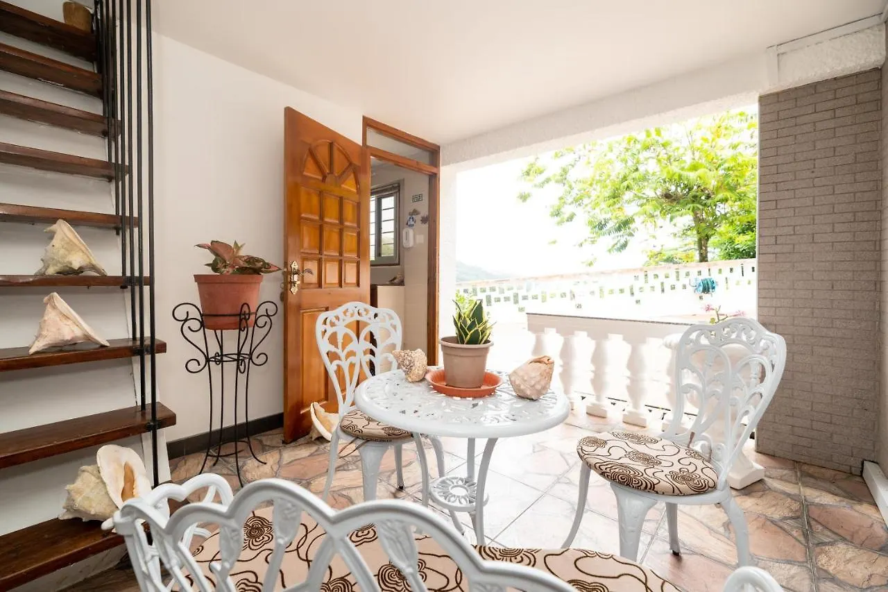 Maison d'hôtes Janes' Serenity Guesthouse Anse a La Mouche